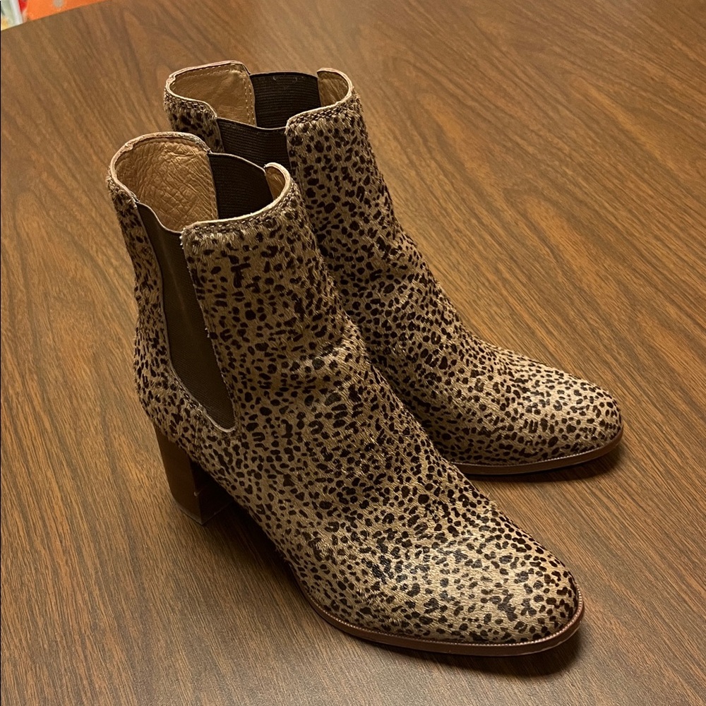 Madewell‎ Laura Chelsea boots leopard print calf hair, size 8 1/2